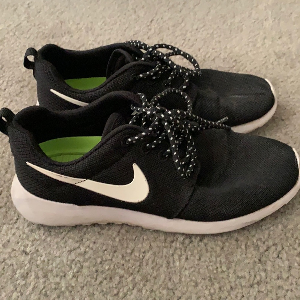 Black Nike Sneakers